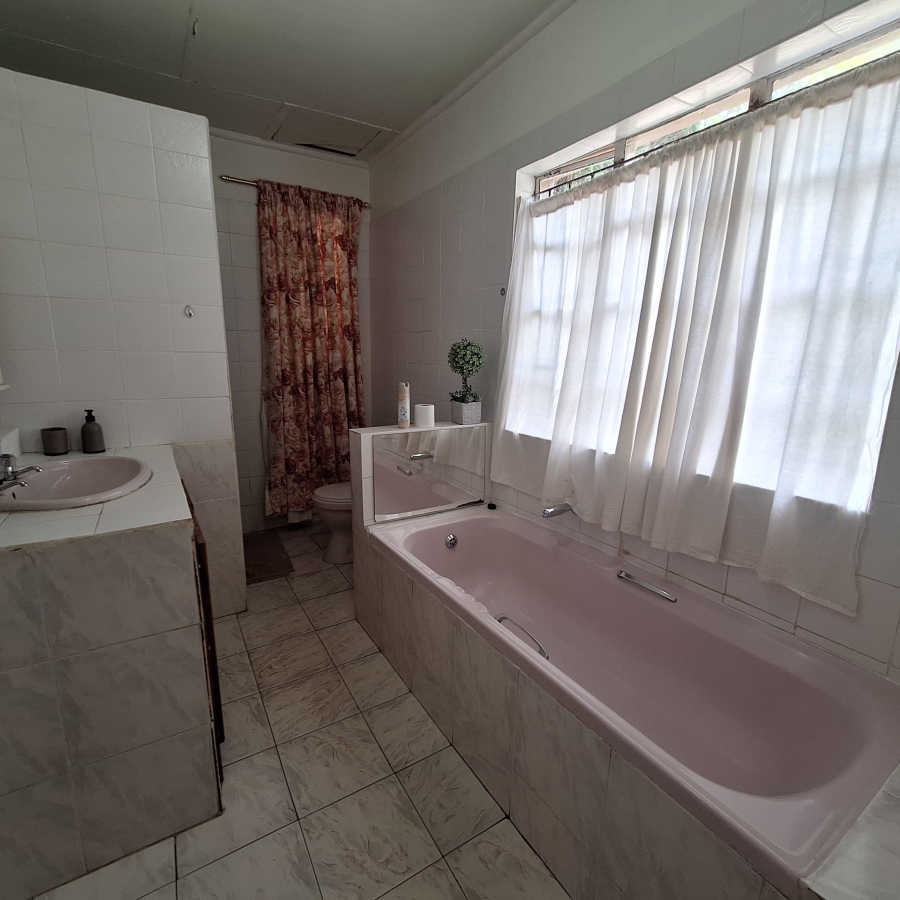 4 Bedroom Property for Sale in Vrede Free State